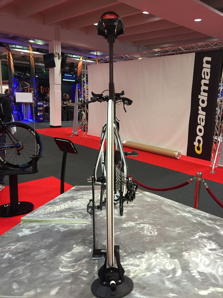 Dassi TT Bike - Rear - 220 Triathlon Show