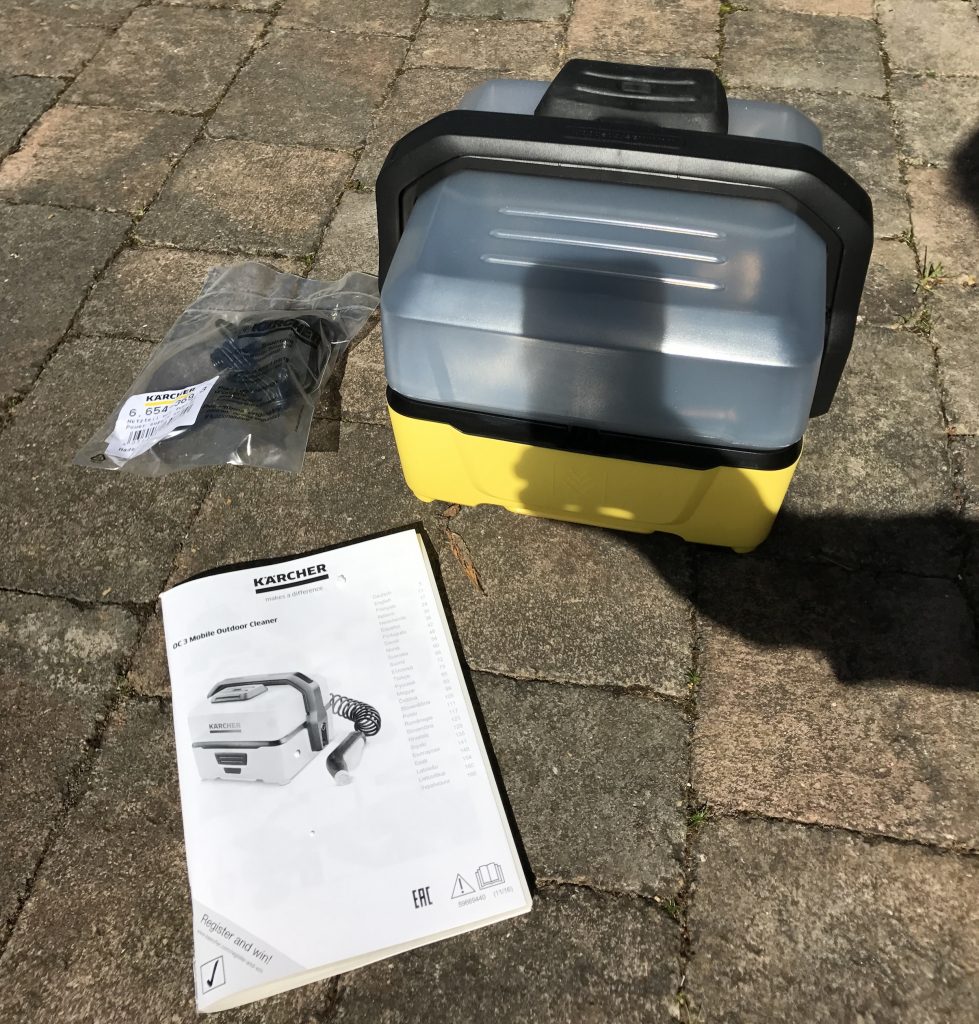 Kärcher OC3 Mobile Outdoor Cleaner - Box Contents