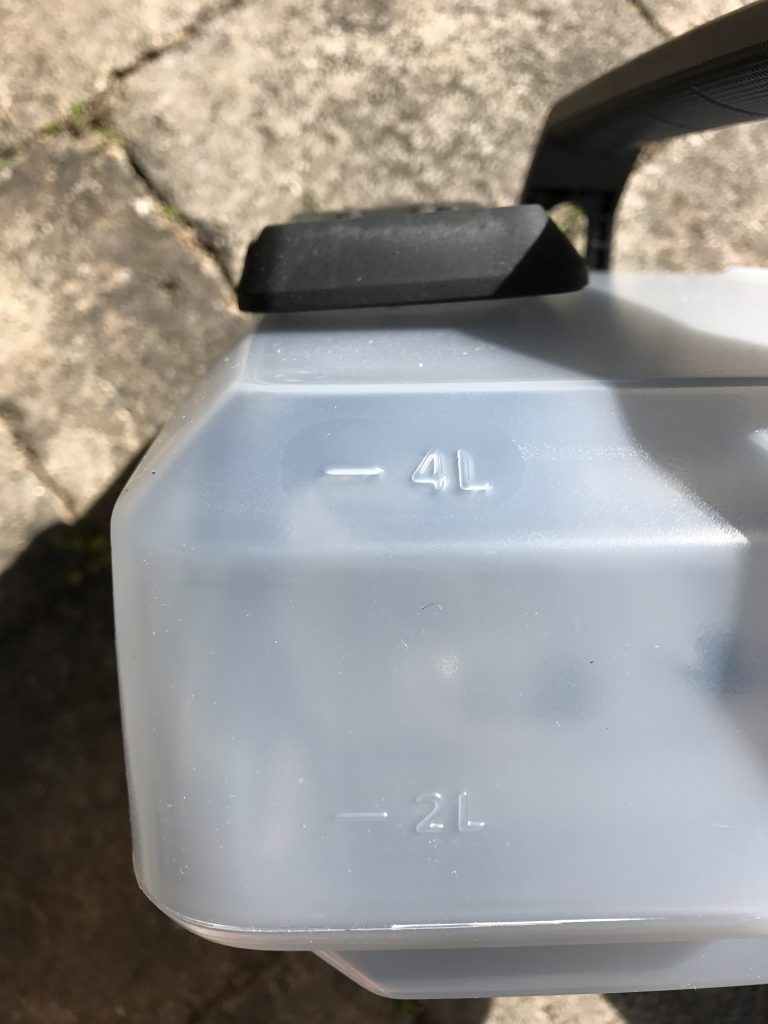 Kärcher OC3 Mobile Outdoor Cleaner - Capacity Markings